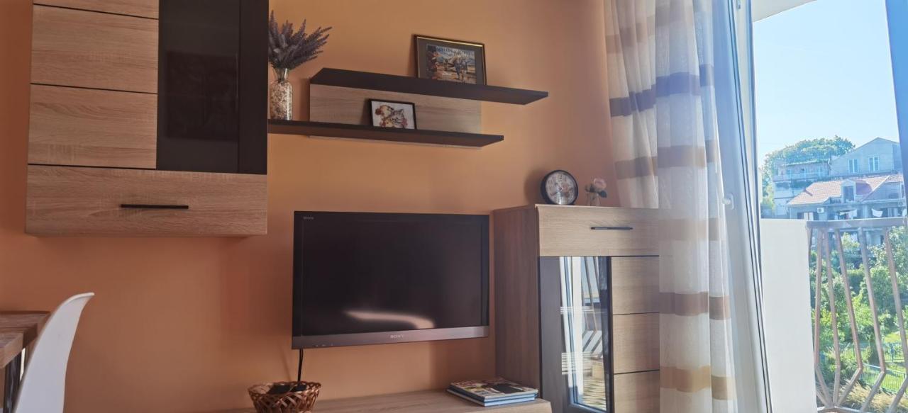 Dlx Apartman Adriatics Herceg Novi Exterior photo